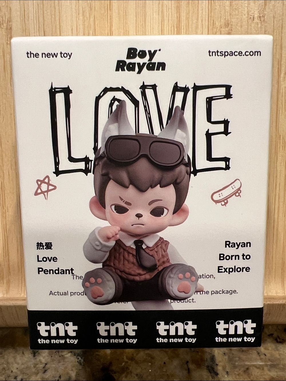 Boy Rayan Love Pendant Born To Explore NIB Unopened Blond Box